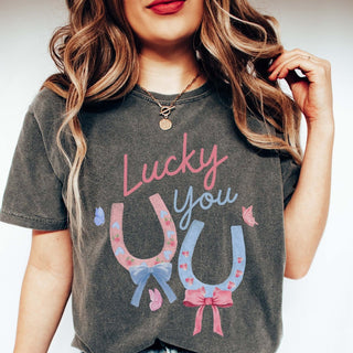 Lucky You Horseshoe Bow Comfort Color Tee